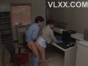 Bố ông chồng thay con trai bị liệt dương "chăm sóc" con dâu